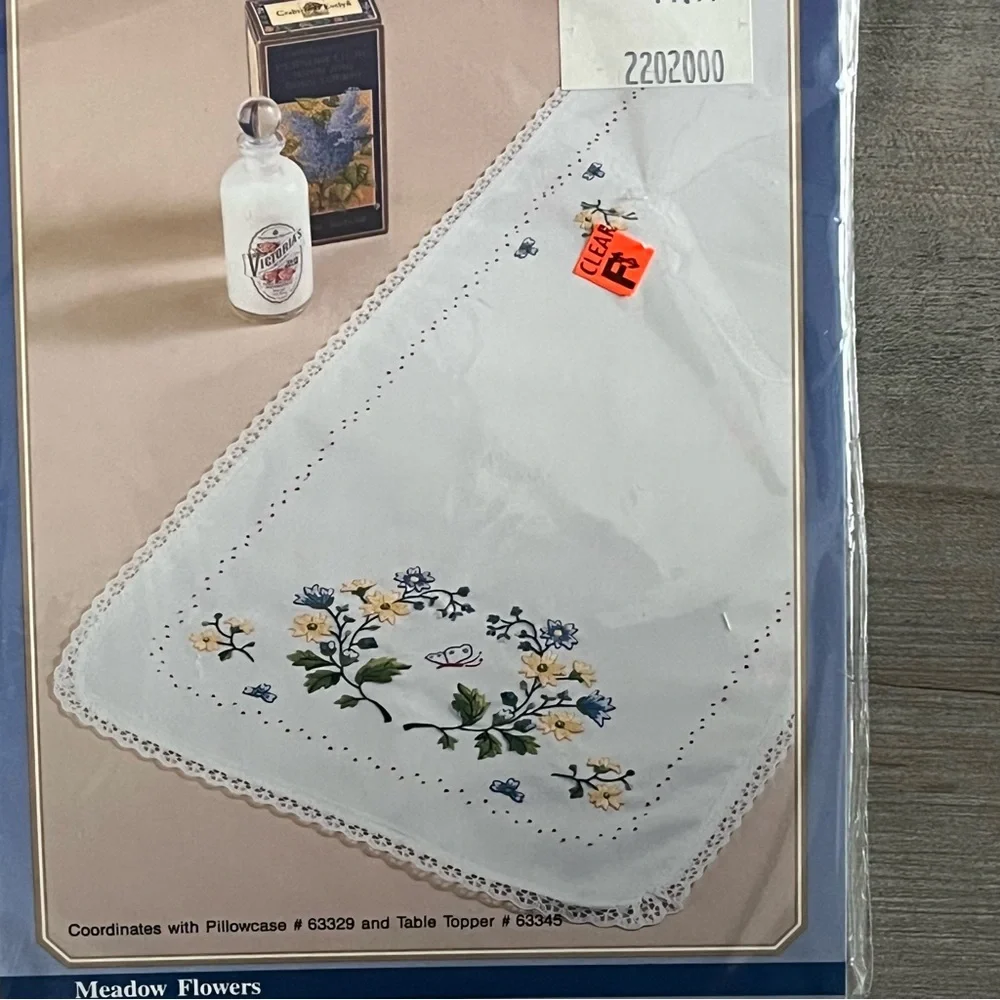 NWT Bucilla Special Edition Stamped Embroidery Flowers Dress Scarf & DMC Floss